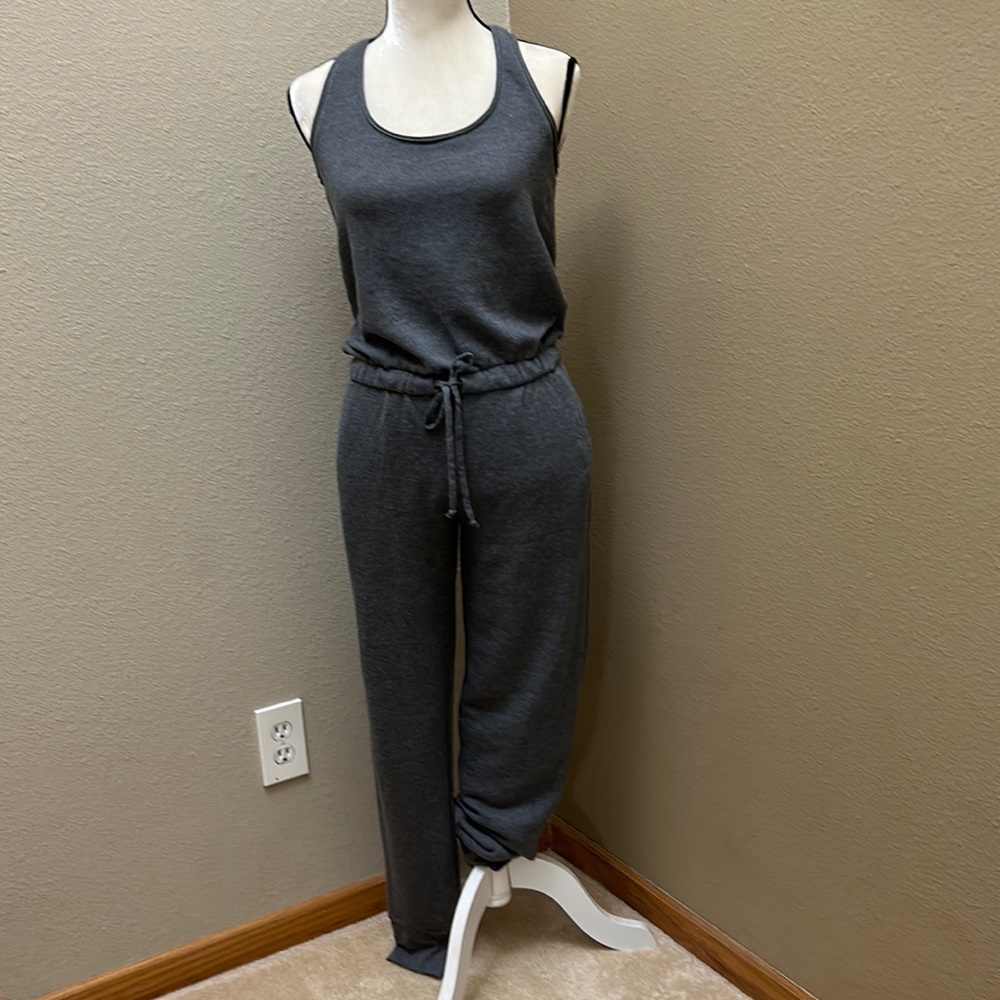 Super cute jumpsuit.
